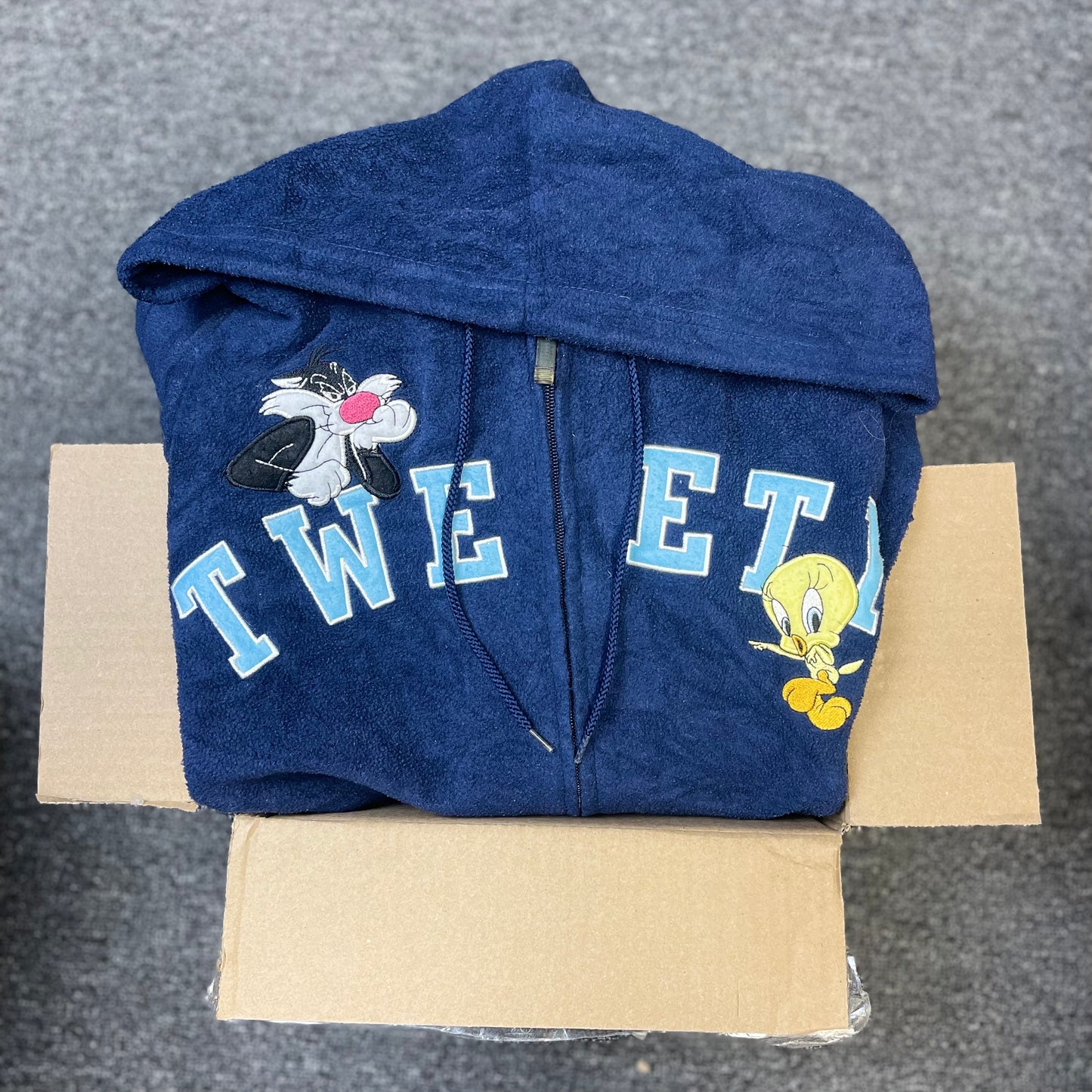 VINTAGE MYSTERY HOODIE/CREWNECK